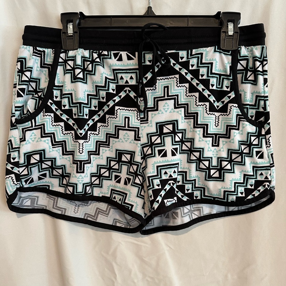 Bundle of two pairs of shorts